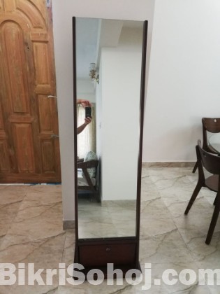 Dressing Table (Used).